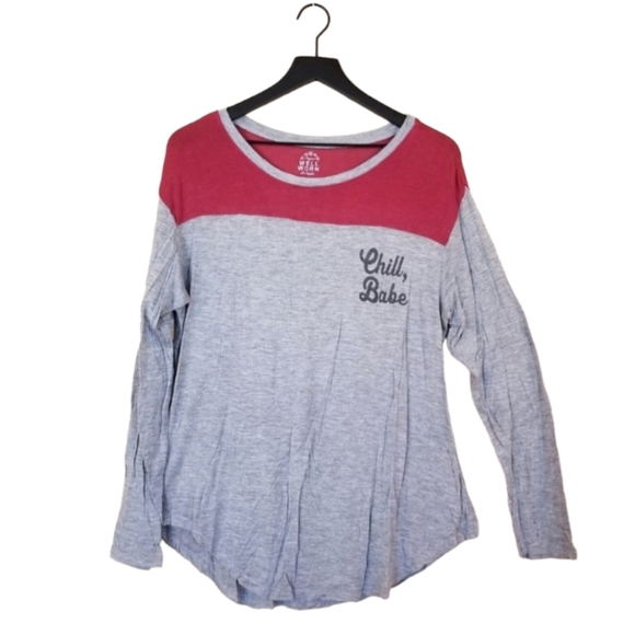 Well Worn Tops - "Chill Babe" Graphic Tee